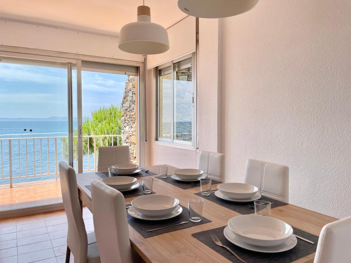 רוזס Luminoso Apartamento Frente Al Mar Con Piscina מראה חיצוני תמונה