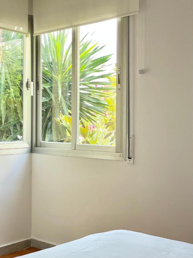 רוזס Luminoso Apartamento Frente Al Mar Con Piscina מראה חיצוני תמונה
